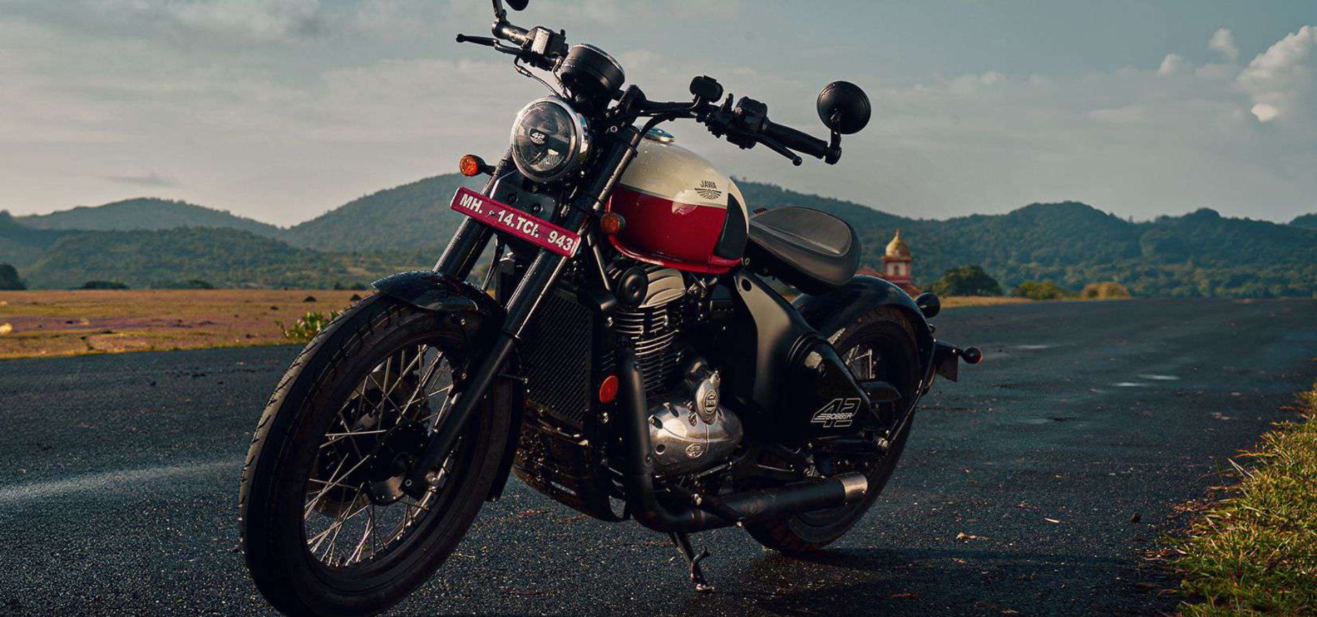 Jawa 42 Bobber Price, Colors, Mileage, Specifications | Shree Bharat motors ltd