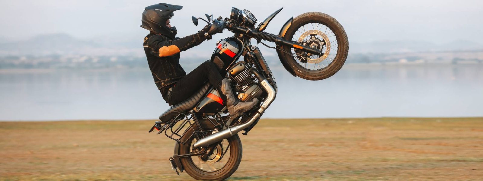 Jawa Yezdi  Scrambler Price, Colors, Mileage, Specifications | Shree Bharat motors ltd